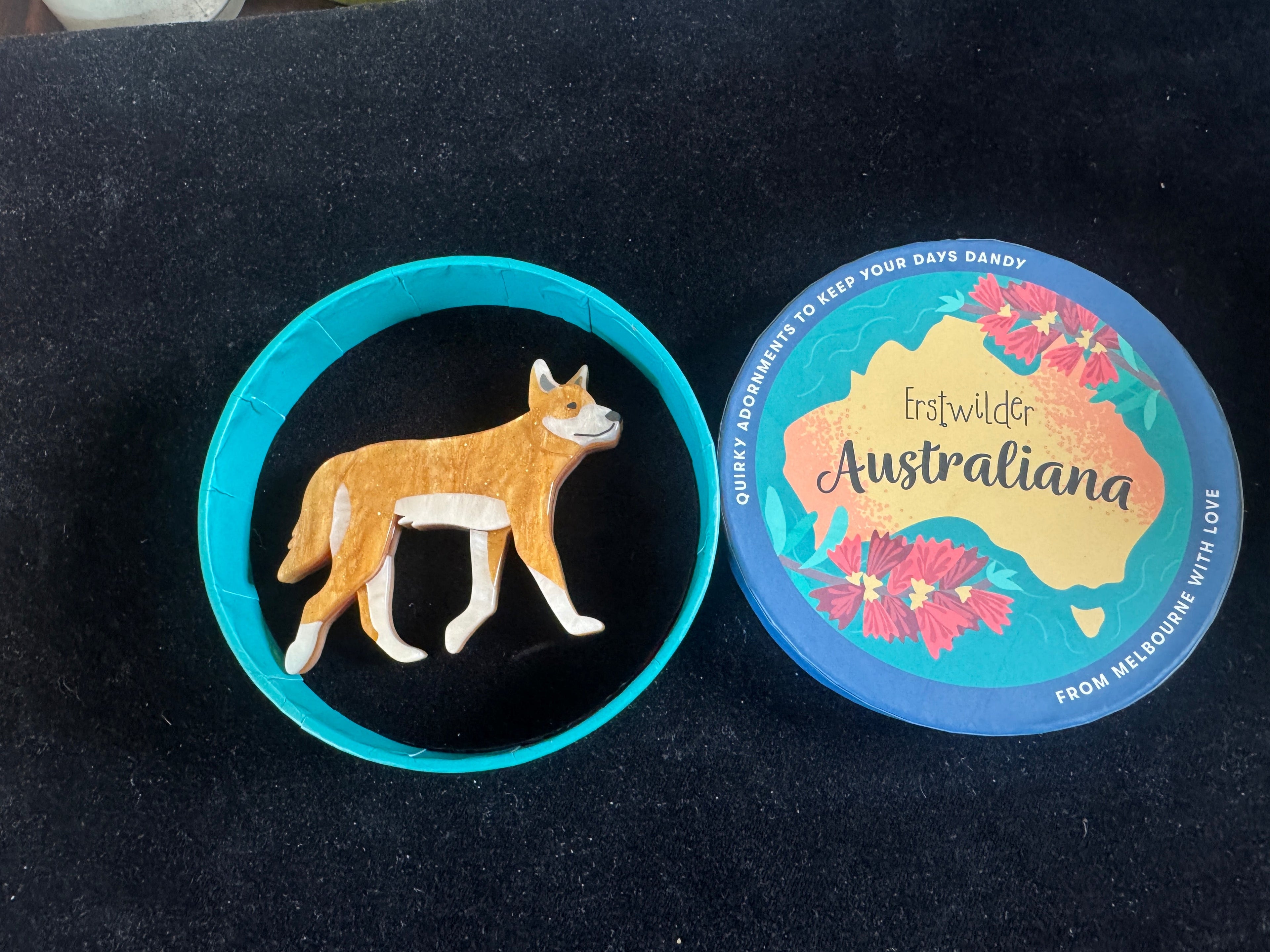 ERSTWILDER AUSTRALIAN COLLECTION RESIN BROOCH - DAVE THE DINGO
