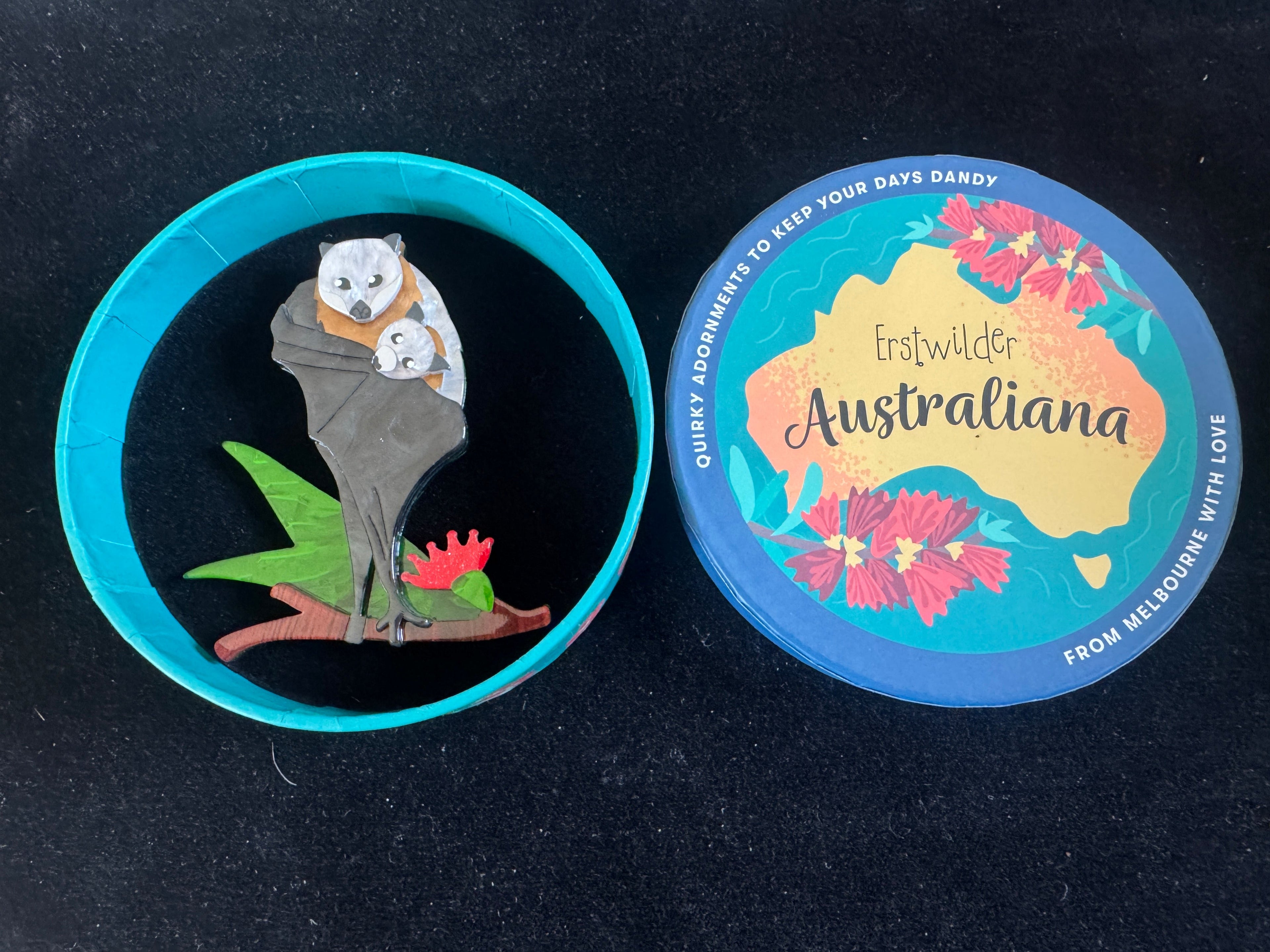 ERSTWILDER AUSTRALIANA COLLECTION FRANKIE & FINN FLYING FOXES - Resin Brooch