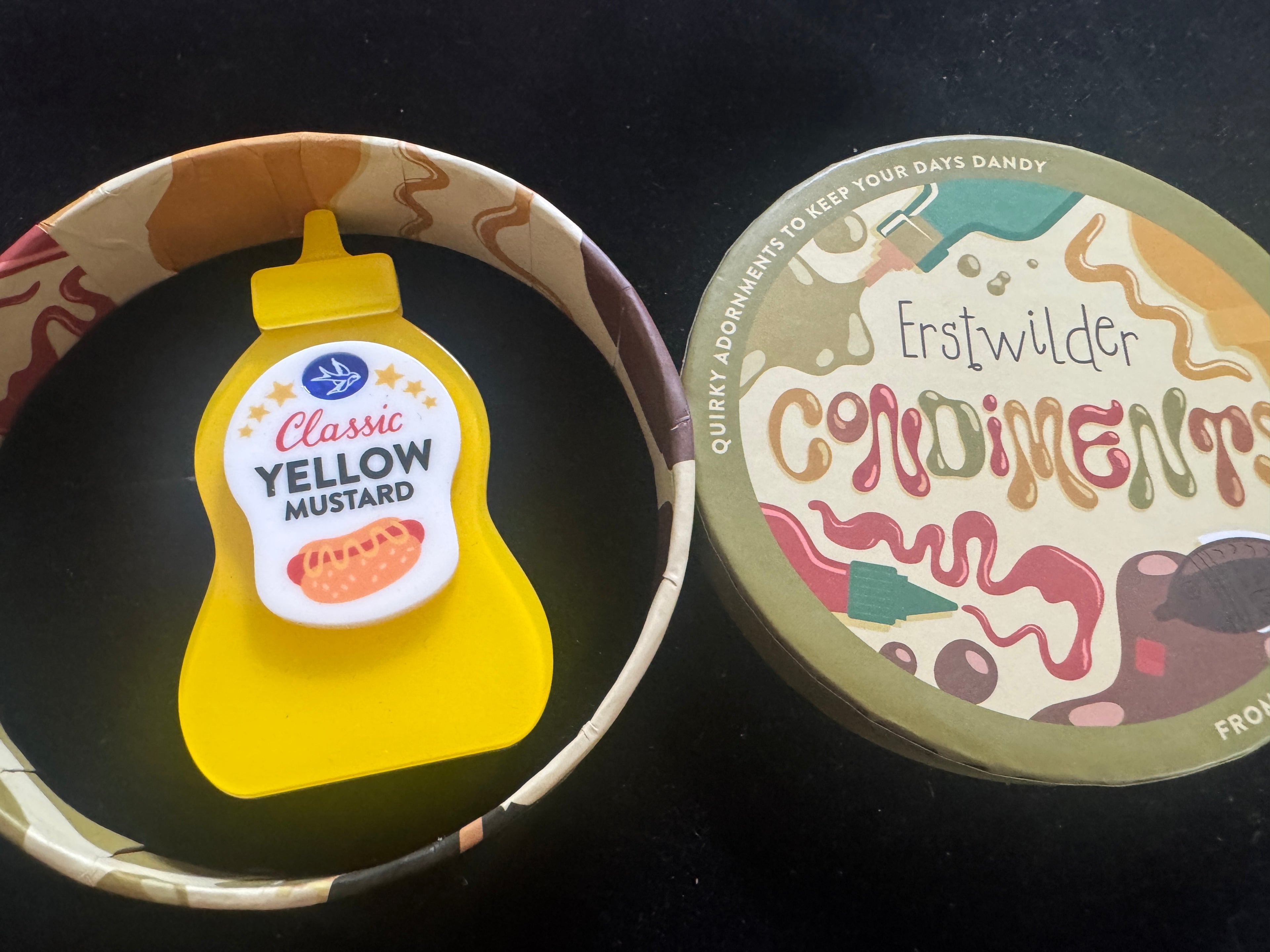 ERSTWILDER CONDIMENTS COLLECTION RESIN BROOCH - MUSTARD MOMENTS