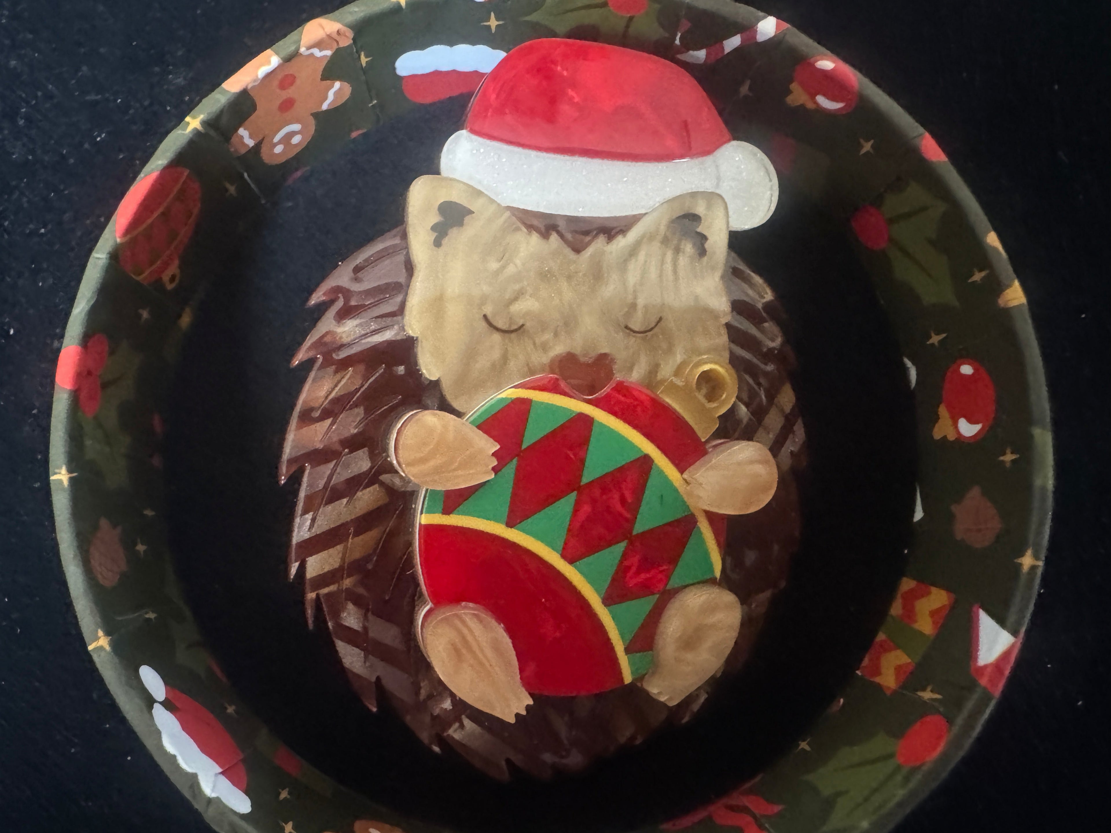 ERSTWILDER MERRY MENAGERIE COLLECTION - resin brooch - HANNAH THE HEDGEHOG